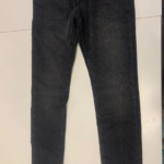 • بنطلون جينز