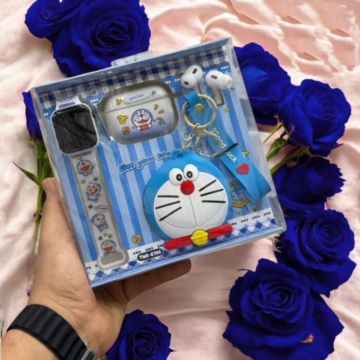 ⁦"	ايربودز وساعة ديزني"⁩ - الصورة ⁦5⁩